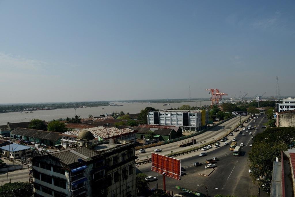 New Yangon Hotel Buitenkant foto