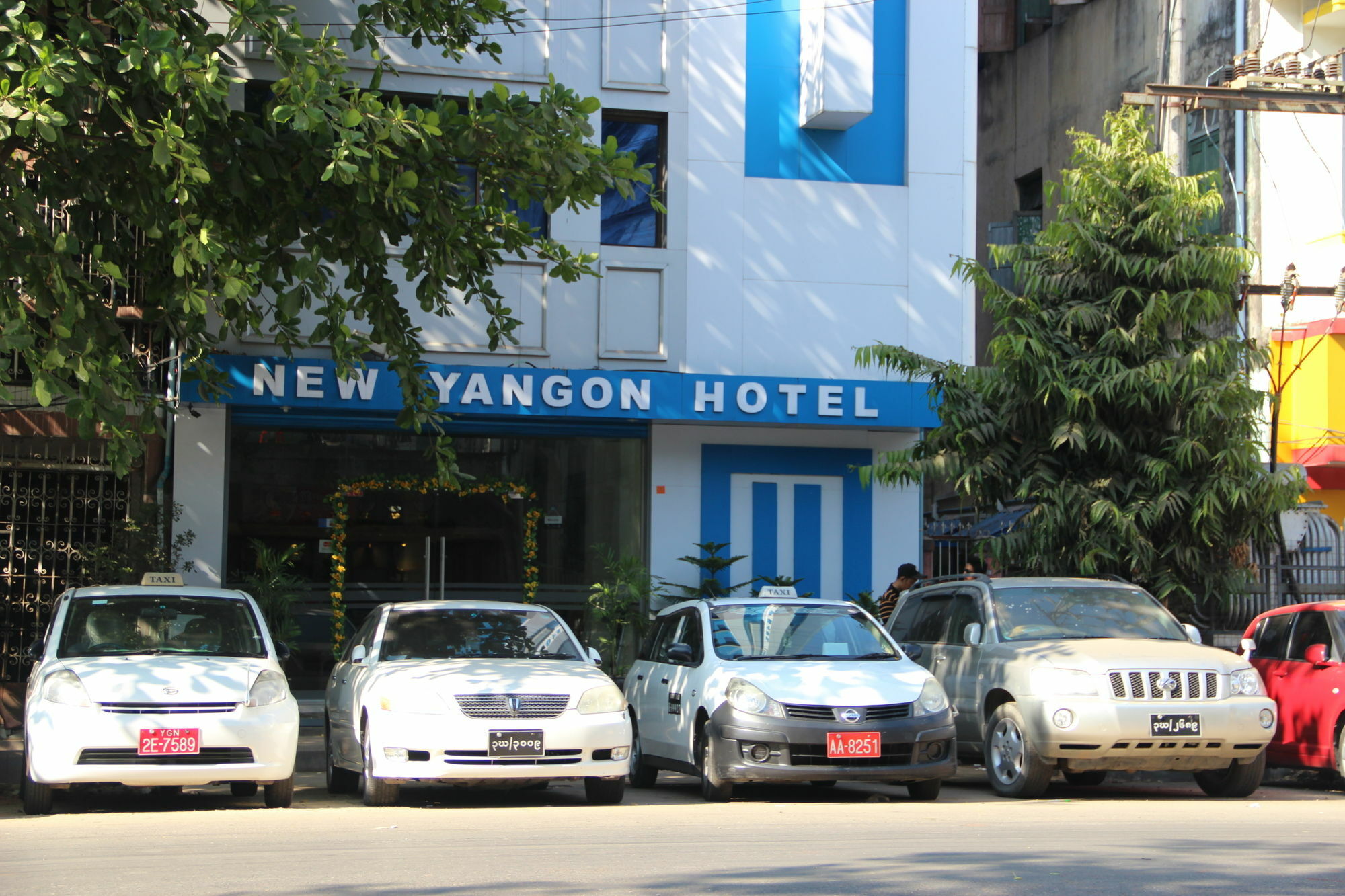 New Yangon Hotel Buitenkant foto